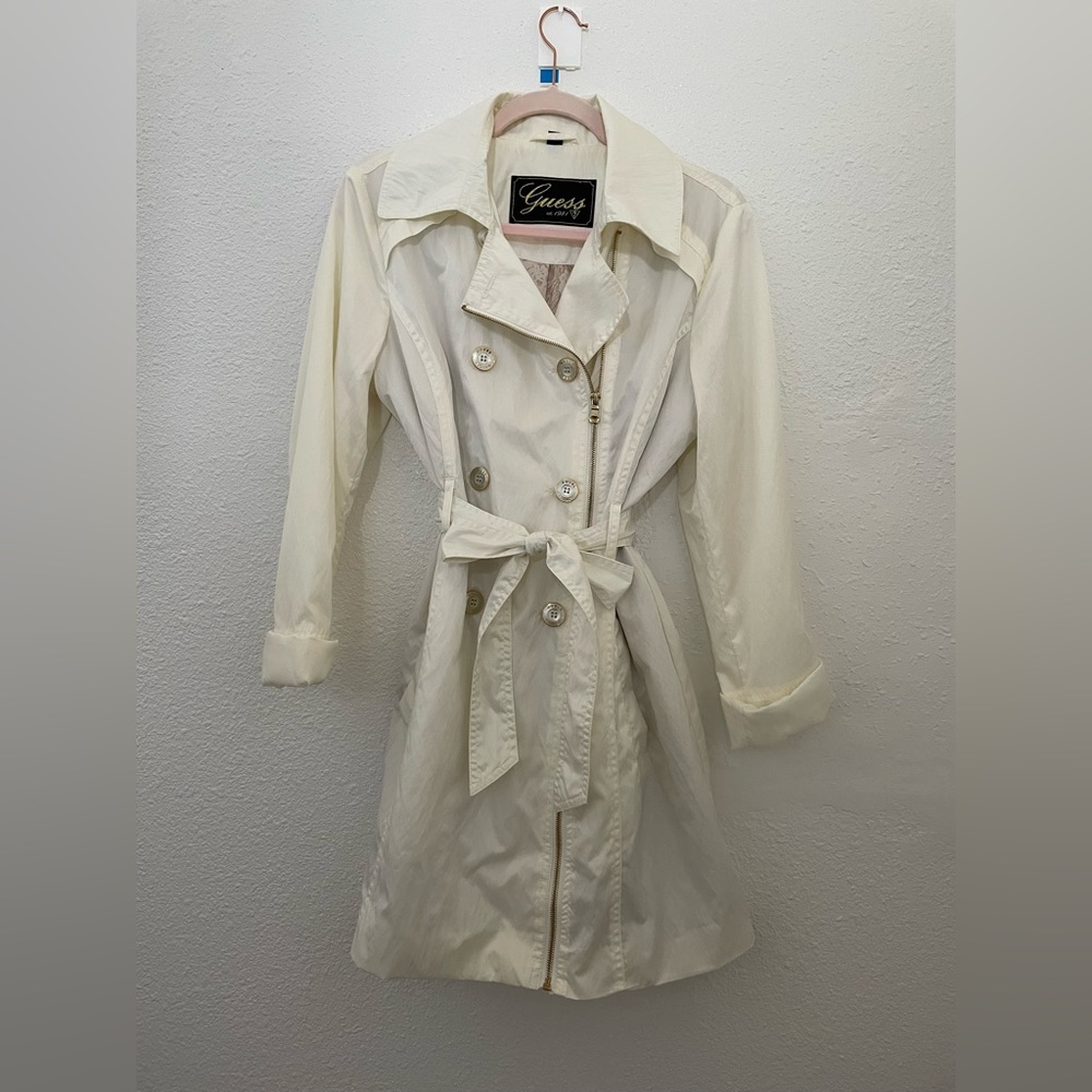 GUESS Trench Coat. Ivory/Off White Color. Large